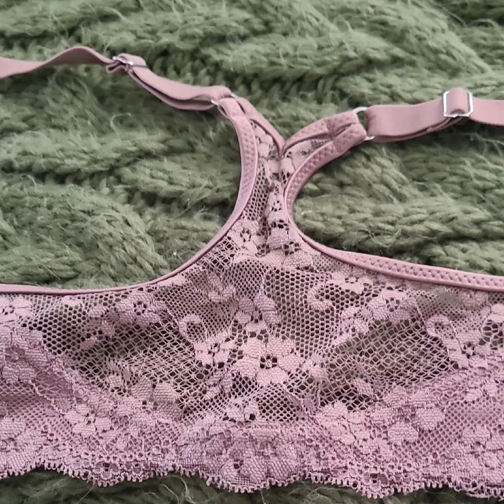 Women's Lace Trim Bra Set - Cocoa Colored Leopard and Cream & Nude Underwire 36C - Picture 2 of 5